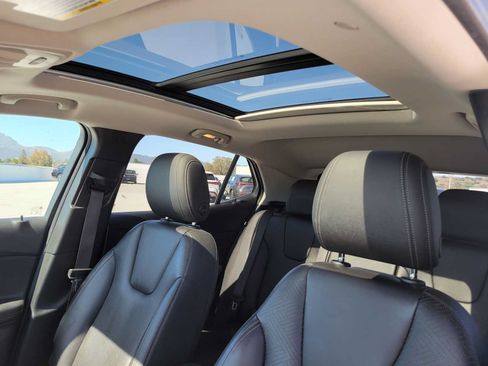 Used 2020 Buick Encore GX Essence w/ Experience Buick Package FWD image 24