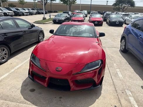 Used 2020 Toyota Supra RWD image 2