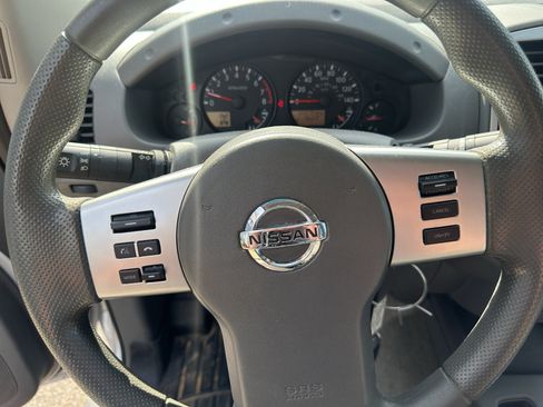 Used 2017 Nissan Frontier SV AWD/4WD image 20