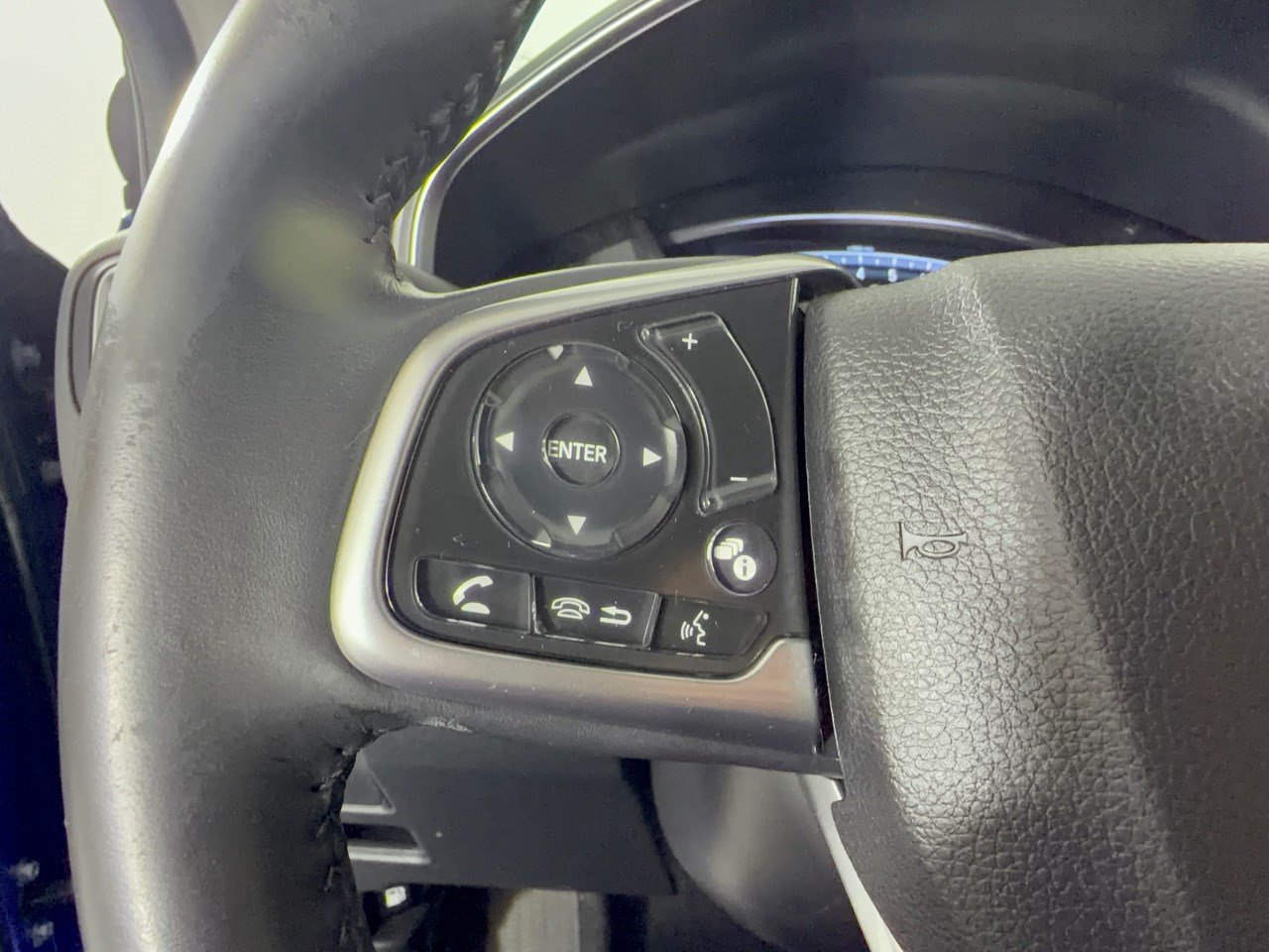 Used 2022 Honda CR-V Touring image 18