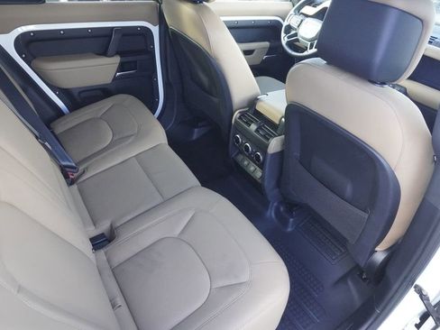 New 2025 Land Rover Defender 110 X-Dynamic SE image 26