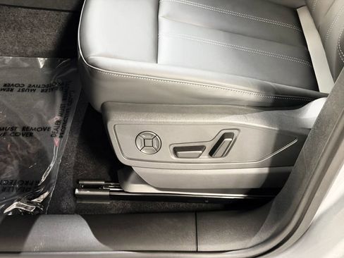 New 2025 Audi Q5 Premium Plus AWD/4WD image 25