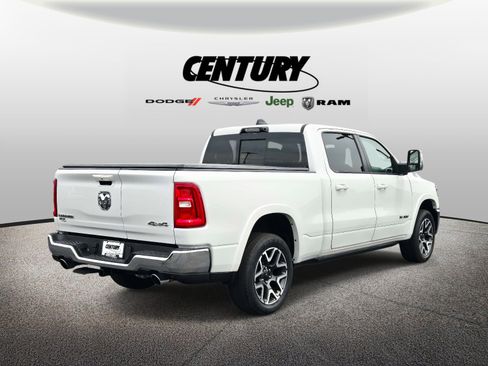 Used 2025 RAM 1500 Laramie w/ Advanced Safety Group II AWD/4WD image 4