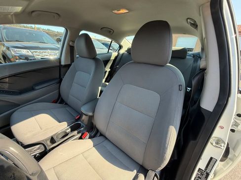 Used 2018 Kia Forte LX FWD image 22