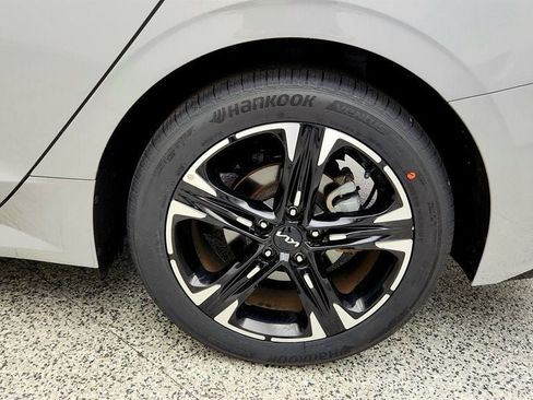 Used 2022 Kia K5 GT-Line w/ GT-Line FWD Premium Package image 9