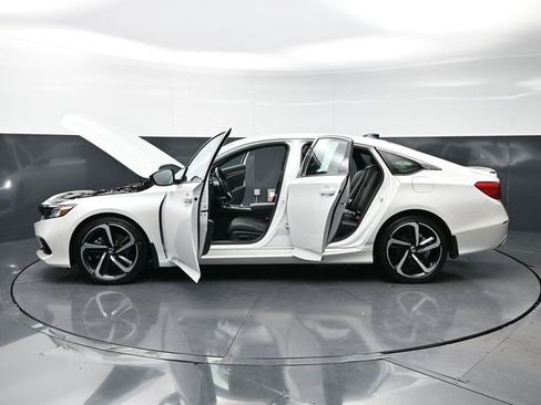 Used 2022 Honda Accord Sport image 27