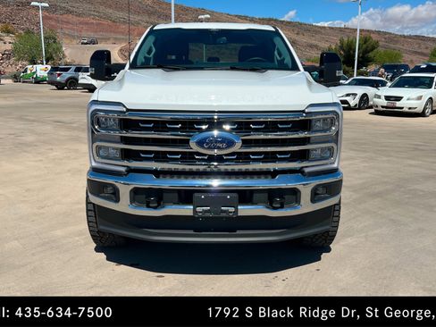 Used 2026 Ford F250 Lariat w/ FX4 Off-Road Package AWD/4WD image 8