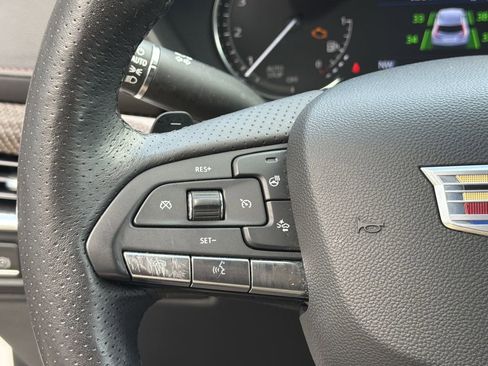 Used 2023 Cadillac XT4 Sport image 27