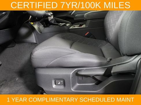Used 2024 Toyota Tacoma SR5 AWD/4WD image 18