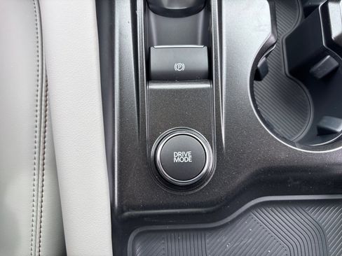 New 2026 Ford Explorer Active w/ Active Comfort Package image 29