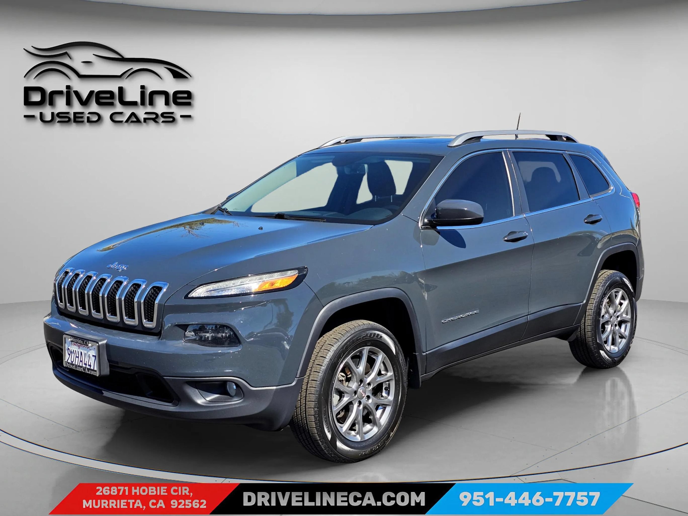 Used 2018 Jeep Cherokee Latitude Plus w/ Comfort/Convenience Group AWD/4WD image 1