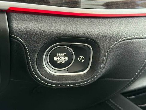 Certified 2025 Mercedes-Benz GLS 450 4MATIC image 27