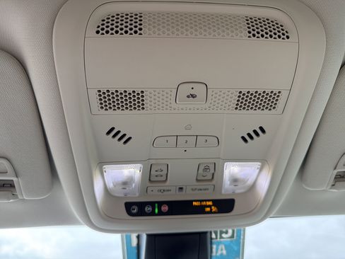 Used 2020 Cadillac XT6 Premium Luxury image 20