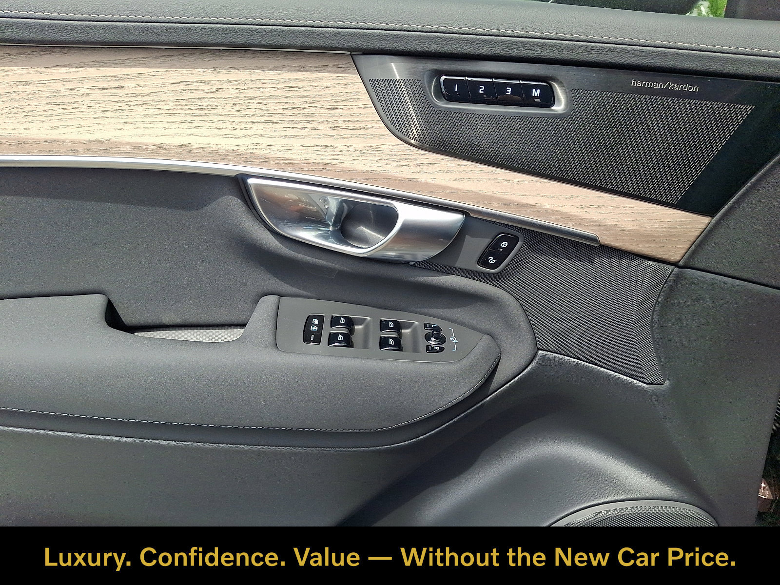 Used 2026 Volvo XC90 B6 Plus w/ Protection Package Premier AWD/4WD image 9