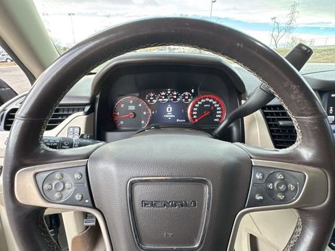 Used 2016 GMC Yukon Denali w/ Open Road Package image 11