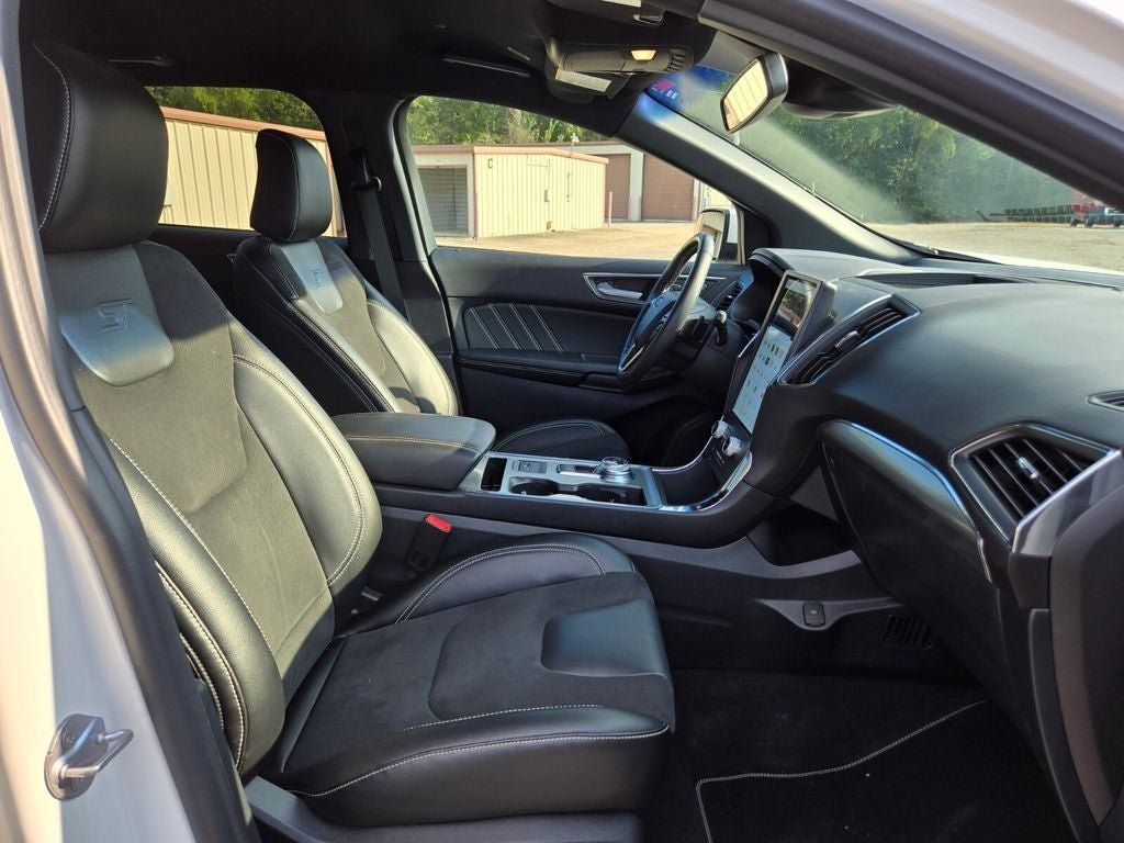 Used 2023 Ford Edge ST AWD/4WD image 19