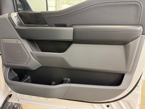 Used 2024 Ford F150 Lightning Flash image 26