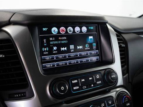 Used 2016 Chevrolet Suburban LT w/ Luxury Package AWD/4WD image 14