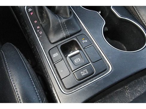 Used 2019 Kia Sorento SX FWD image 31