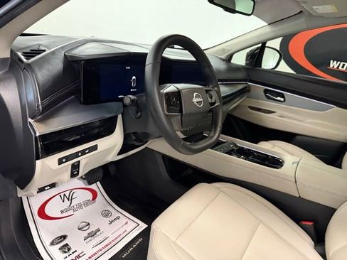 Used 2025 Nissan Murano SL AWD/4WD image 13