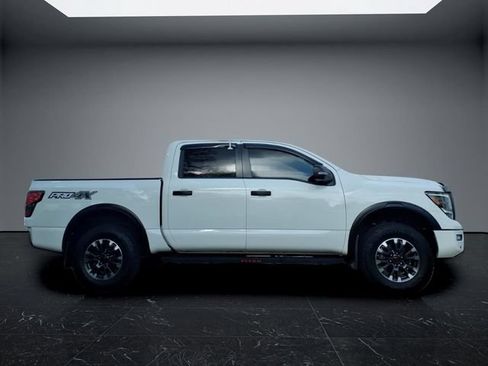 Used 2023 Nissan Titan PRO-4X w/ Pro-4x Convenience Package AWD/4WD image 8