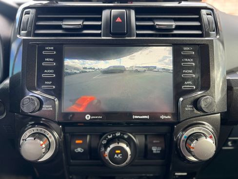 Used 2021 Toyota 4Runner TRD Off-Road Premium AWD/4WD image 18