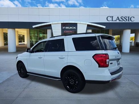 Used 2023 Ford Expedition XLT RWD image 6