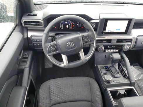 New 2026 Toyota 4Runner SR5 AWD/4WD image 10
