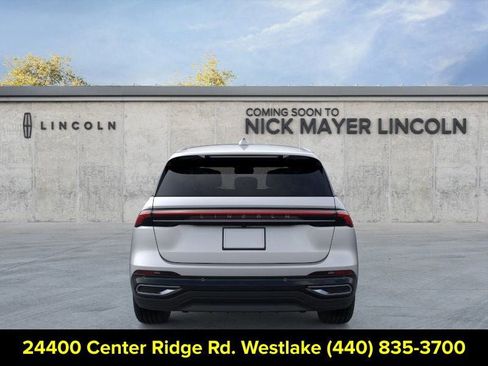 New 2026 Lincoln Nautilus Premier image 5