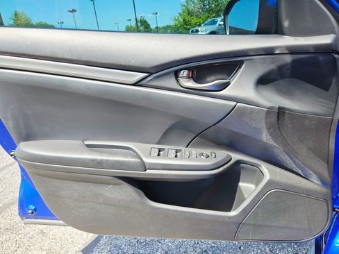 Used 2017 Honda Civic Sport image 29