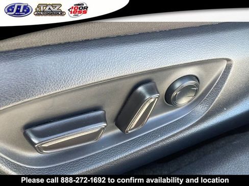 Used 2020 Toyota Camry LE image 11