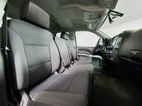 Used 2018 Chevrolet Silverado 1500 LT w/ Redline Edition image 24