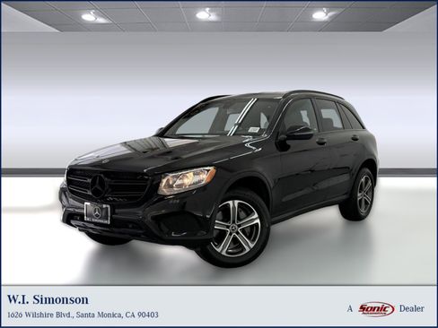 Used 2018 Mercedes-Benz GLC 300 4MATIC image 1