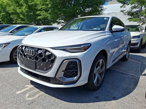Used 2025 Audi Q5 Premium Plus AWD/4WD image 3