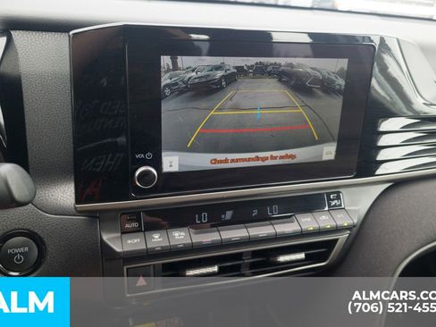 Used 2025 Toyota Camry LE image 24