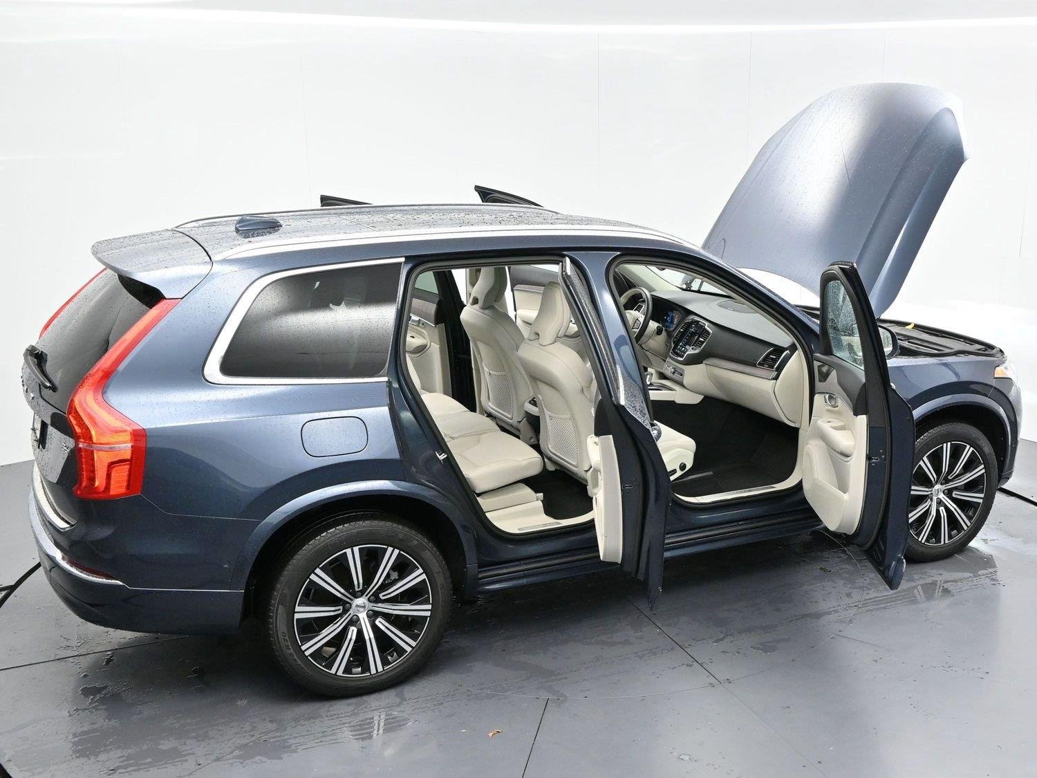Used 2023 Volvo XC90 B6 Plus w/ Protection Package AWD/4WD image 39