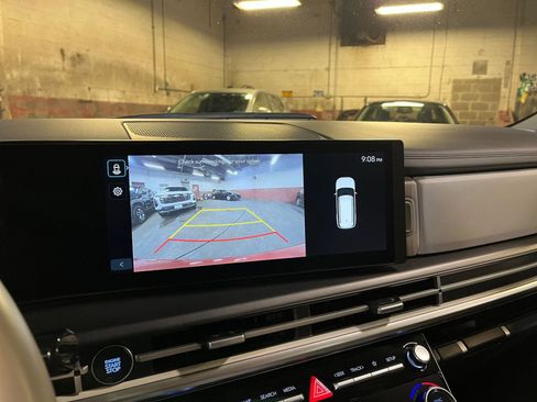 Used 2025 Hyundai Santa Fe SEL image 17