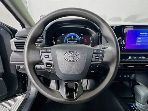 Used 2025 Toyota Camry LE FWD image 15