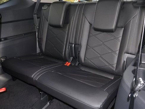 New 2026 Volkswagen Atlas SE image 14