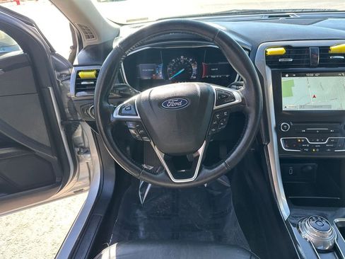 Used 2018 Ford Fusion Energi SE image 22