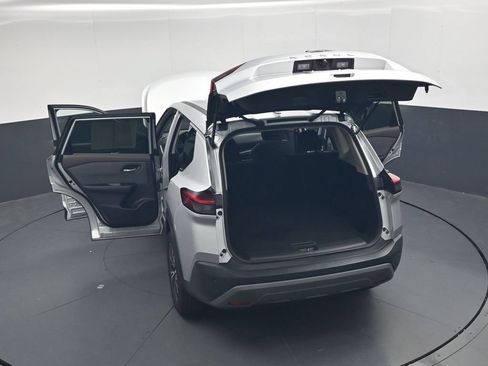 Used 2023 Nissan Rogue SV FWD image 43