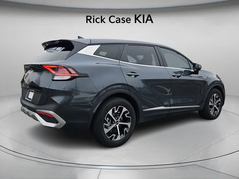 Used 2024 Kia Sportage EX image 8