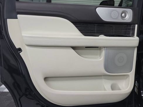 Used 2024 Lincoln Navigator L Black Label AWD/4WD image 16