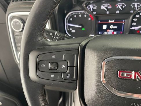 Used 2022 GMC Sierra 1500 AT4 w/ AT4 Preferred Package AWD/4WD image 39