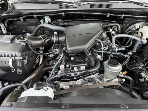 Used 2023 Toyota Tacoma SR5 w/ SR5 Appearance Package RWD image 31
