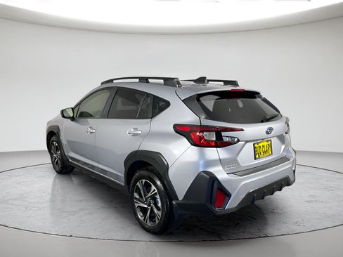 Used 2024 Subaru Crosstrek 2.0i Premium w/ Crosstrek Mirror Package AWD/4WD image 5