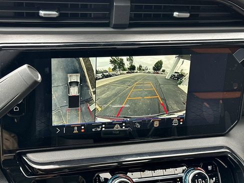 New 2026 GMC Sierra 2500 AT4 w/ AT4 Premium Plus Package AWD/4WD image 18