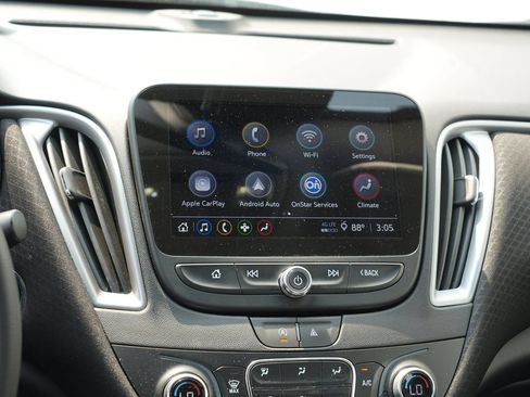 Used 2023 Chevrolet Malibu LT FWD image 21