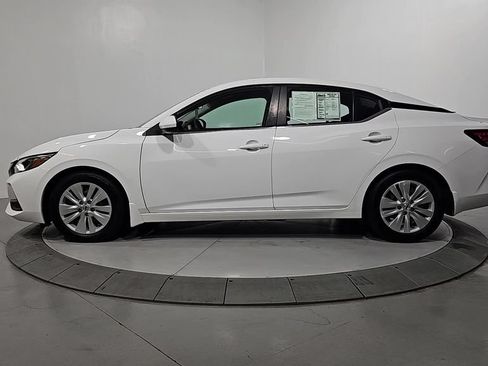 Used 2021 Nissan Sentra S FWD image 2