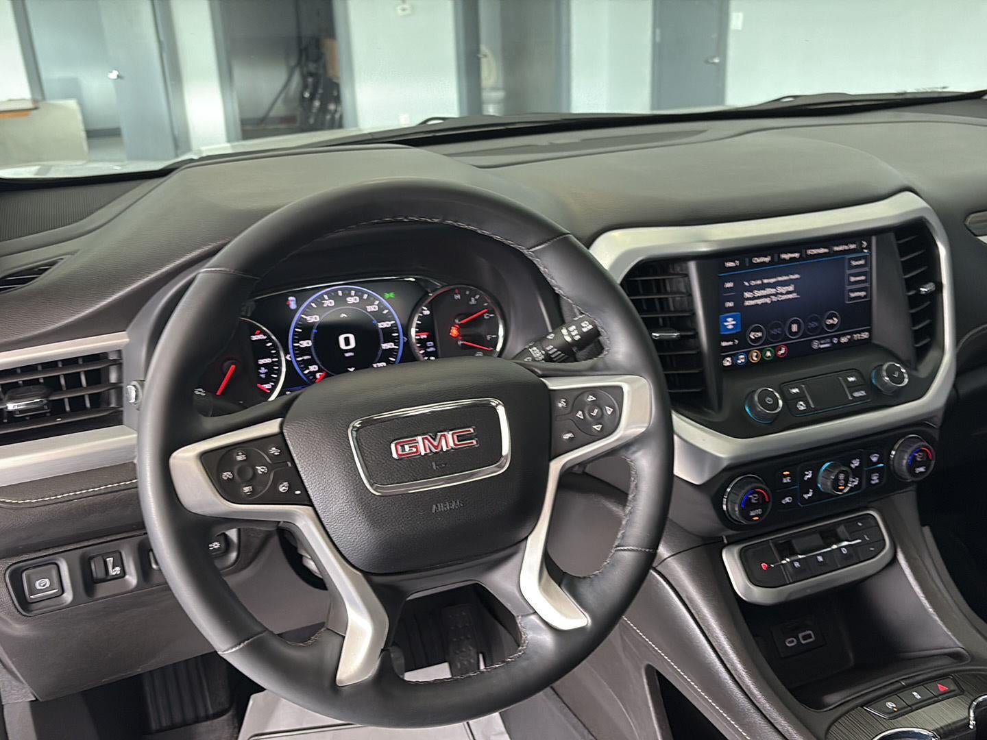 Used 2023 GMC Acadia SLT w/ Elevation Edition AWD/4WD image 14